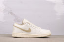 Nike Air Jordan 1 Low Bege
