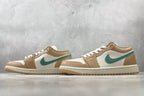 Nike Air Jordan Low Bege