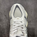 New Balance 9060 Grey