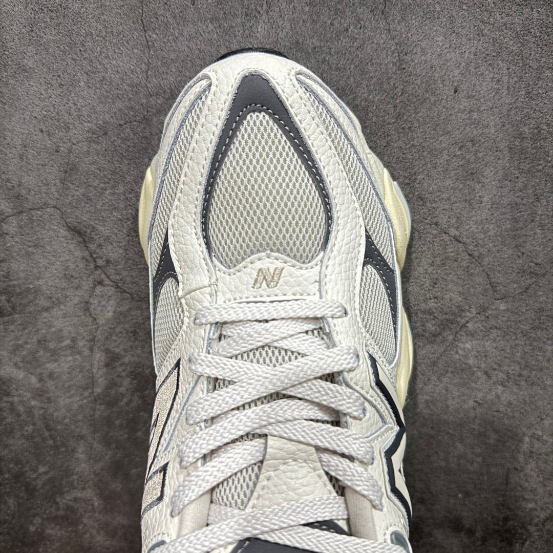 New Balance 9060 Grey