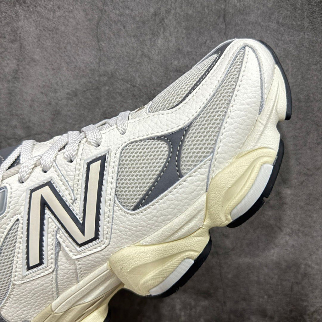 New Balance 9060 Grey