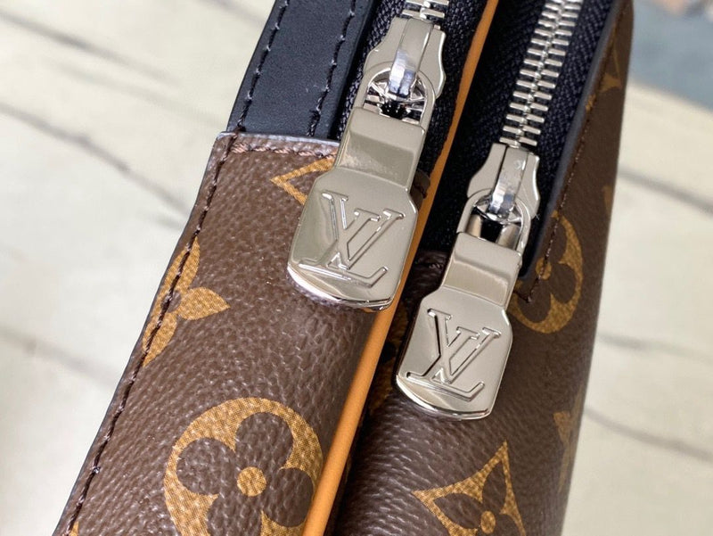Avenue Sling Bag