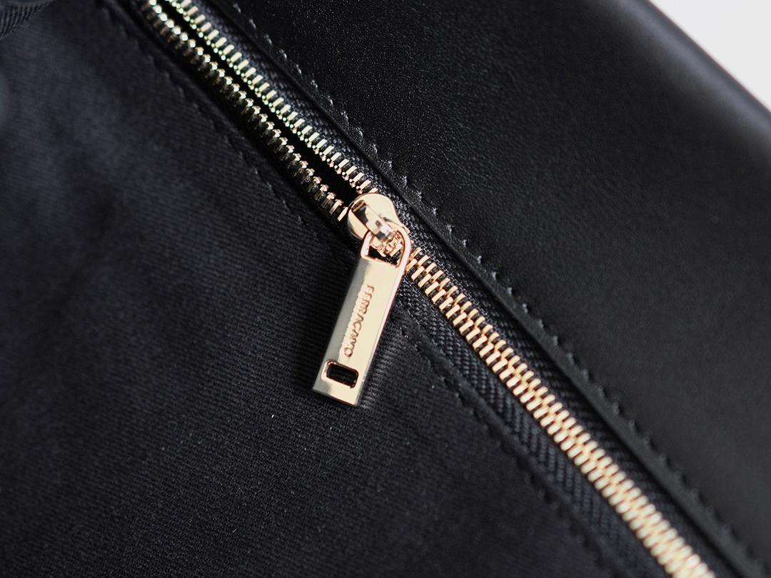 Ferragamo Women Leather Tote Bag