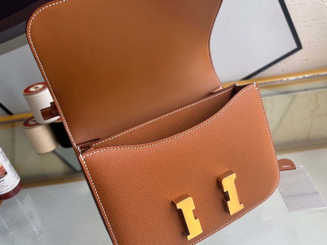 Hermès Constance