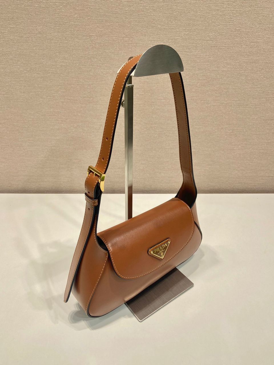 Bolsa de ombro Prada Arqué