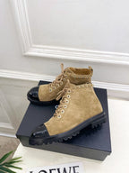 Chanel Ankle Boots de Camurça