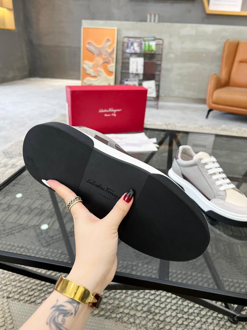 Tênis Ferragamo Grey