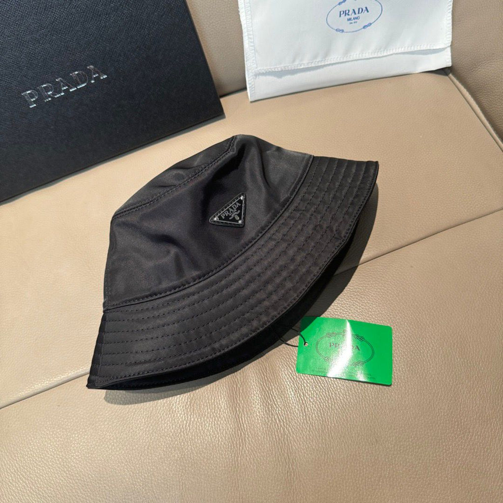 Bucket Prada