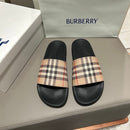 Chinelo Burberry Classic