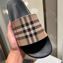 Chinelo Burberry Classic