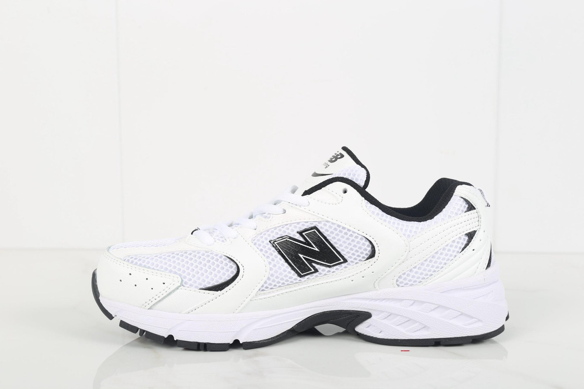 New Balance 530 White Black Details