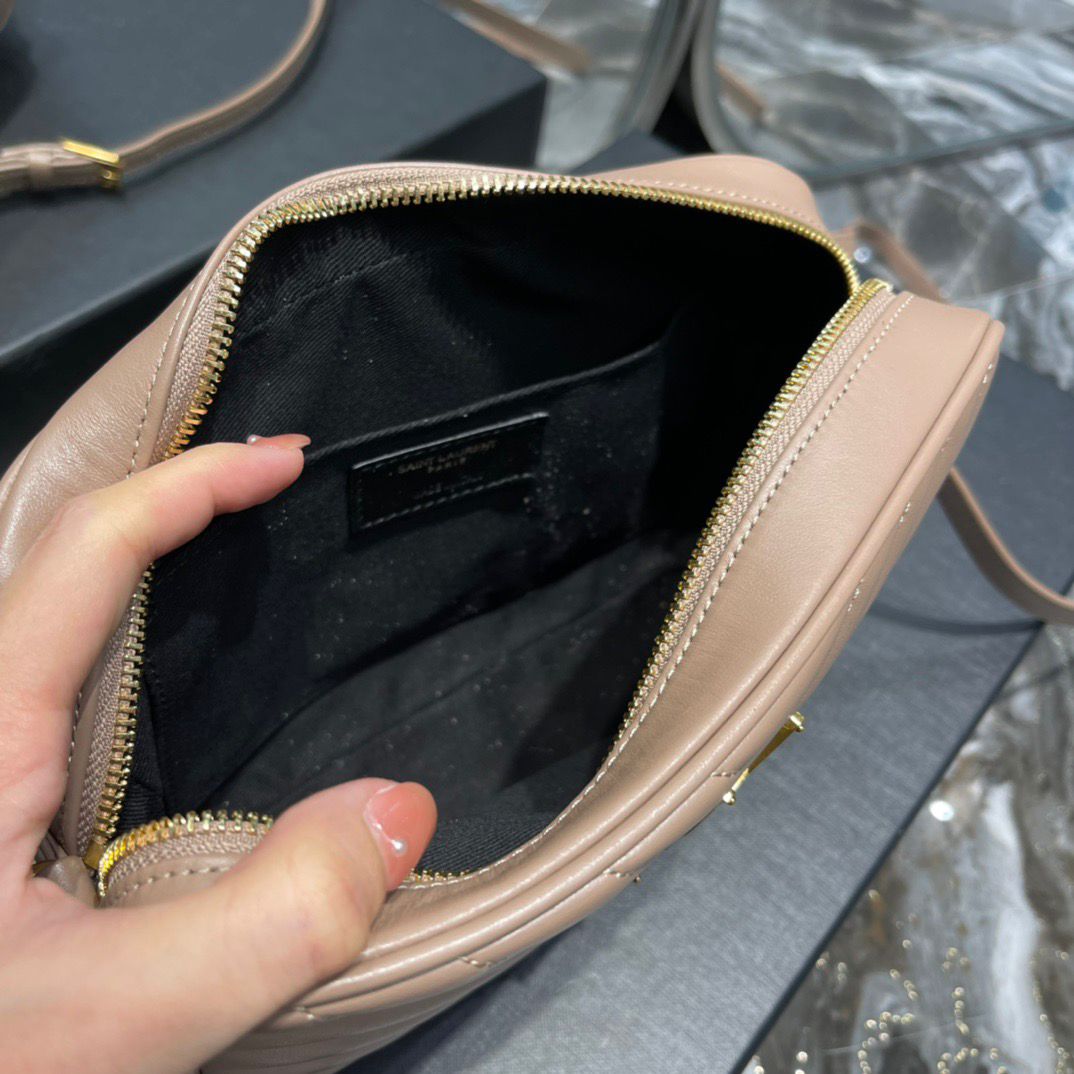 Yves Saint Laurent Bolsa Cámar Lou