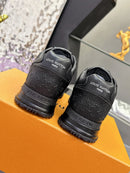 Louis Vuitton Run Away Black