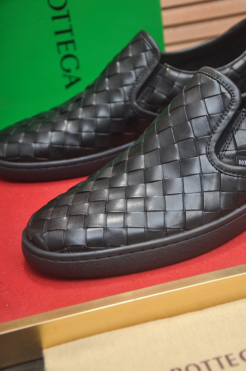 Slip-on Sawyer Black Bottega Veneta