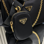 Bolsa Prada Re-Edition 2005 em Nylon Black Gold