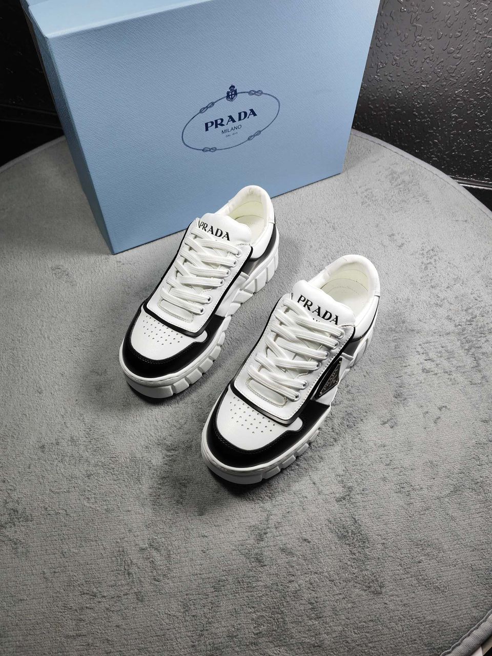 Prada Downtown Black White