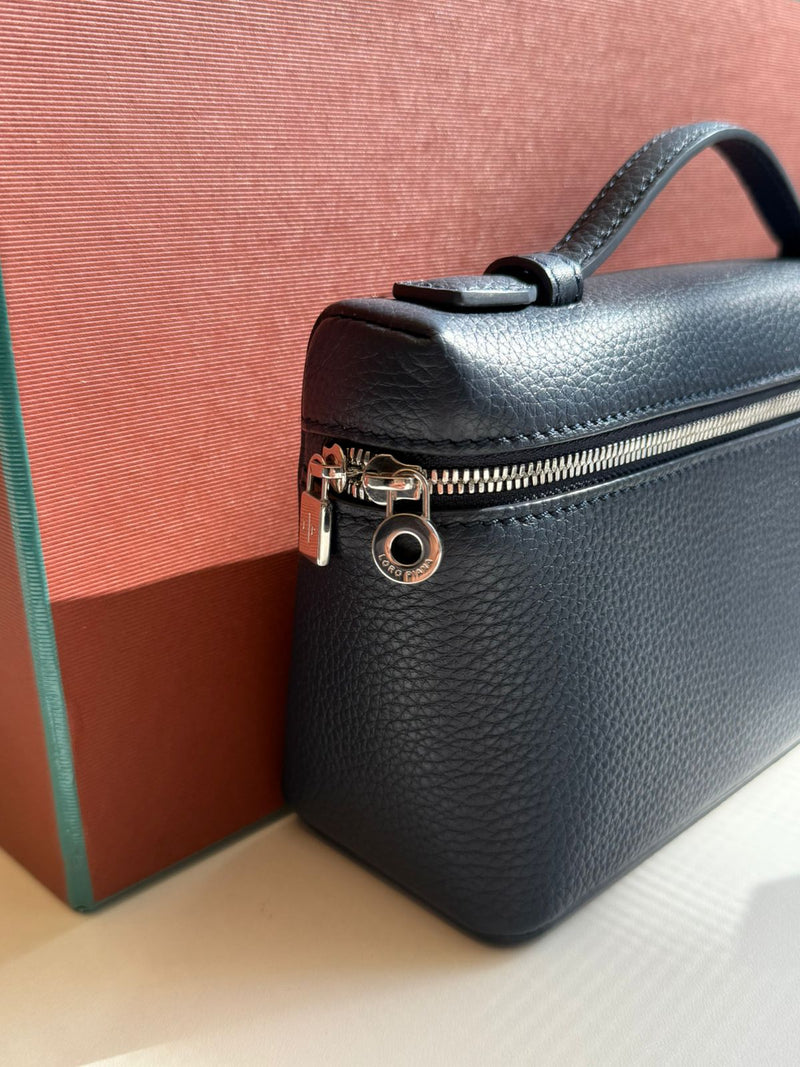 Loro Piana L19 Extra Pocket Pouch Ostritch (Pronta entrega)