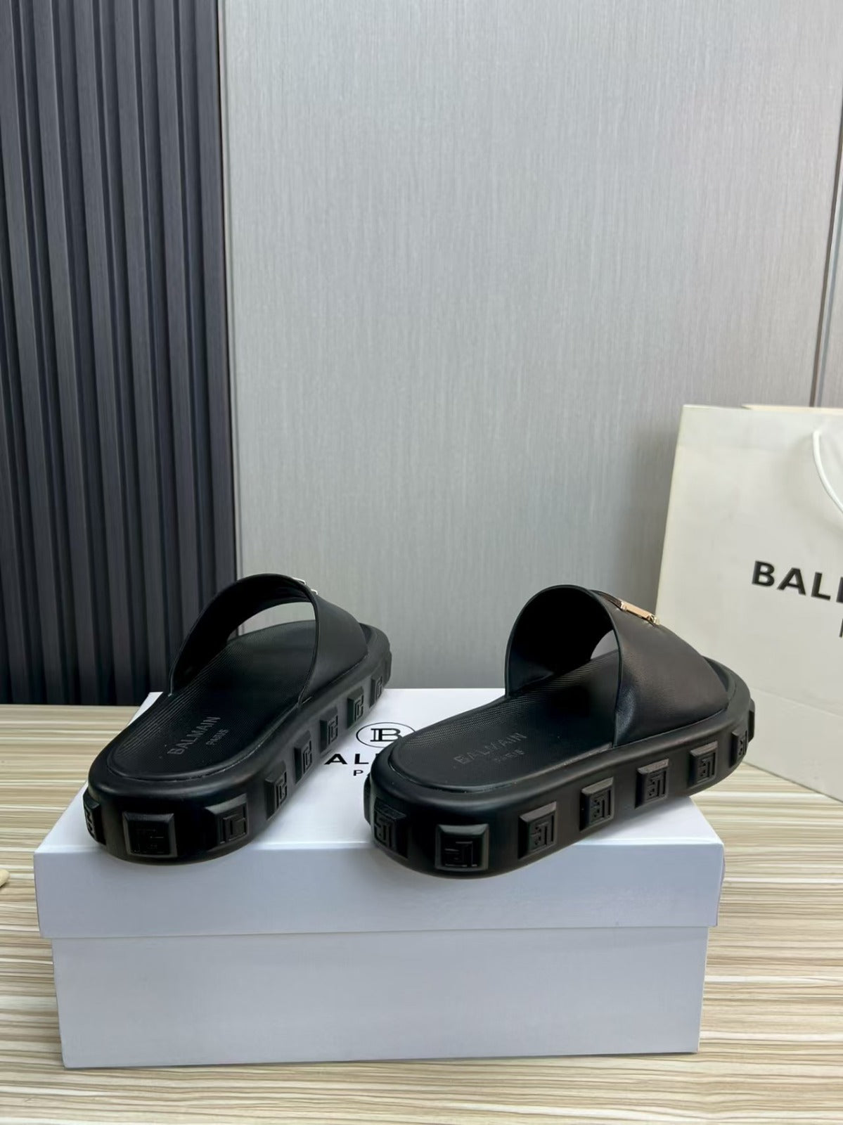 Balmain Slipper