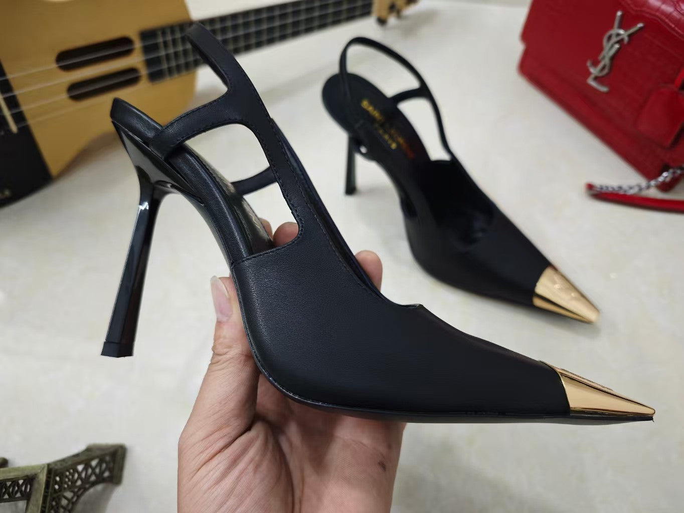 Saint Laurent Scarpin Slingback Jeanne Couro