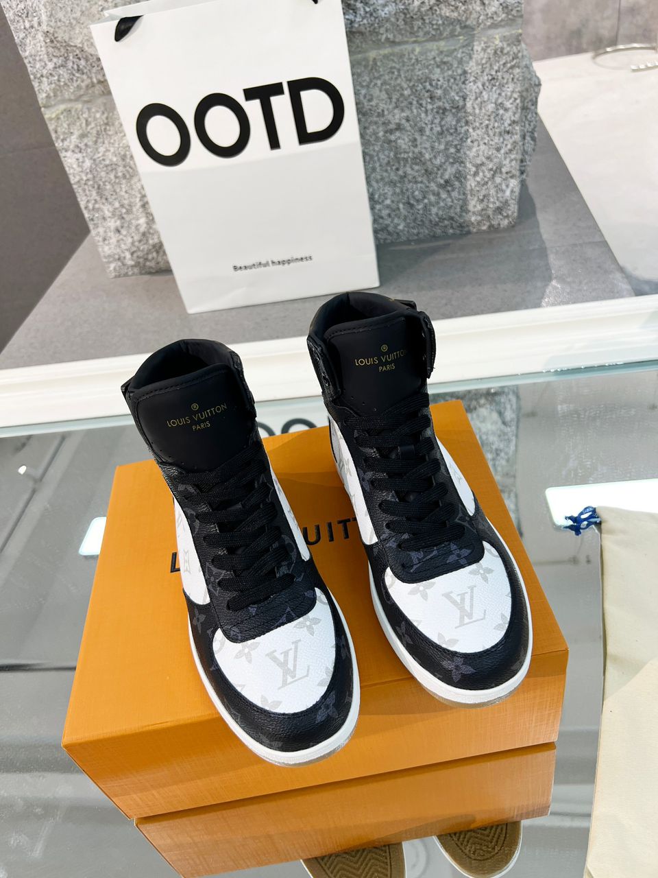 Louis Vuitton Rivoli Sneaker Boot (PRONTA ENTREGA )