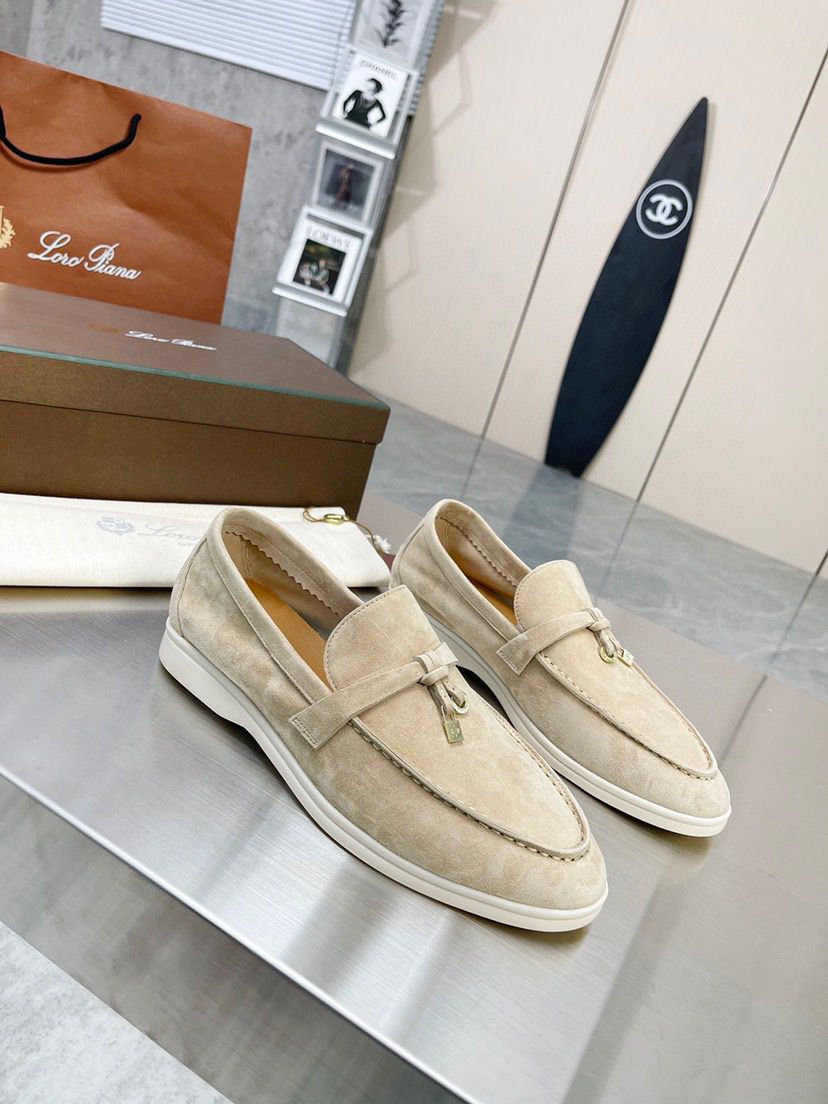 Loro Piana Summer Charms Walk Camurça Bege