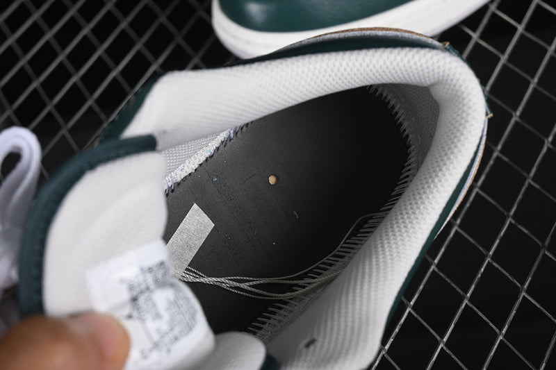 Jordan 1 Low SE Oxidized Green