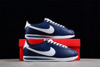 Nike Cortez Azul e branco .