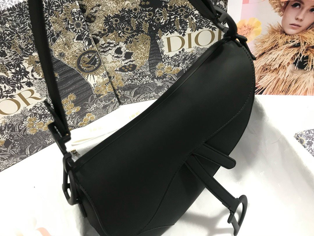 Bolsa Saddle Oblique Embroidery Black