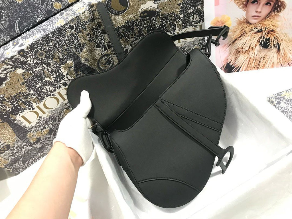 Bolsa Saddle Oblique Embroidery Black
