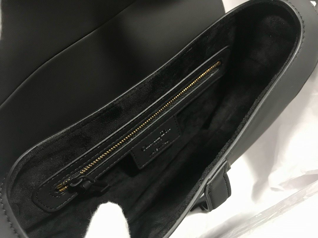 Bolsa Saddle Oblique Embroidery Black