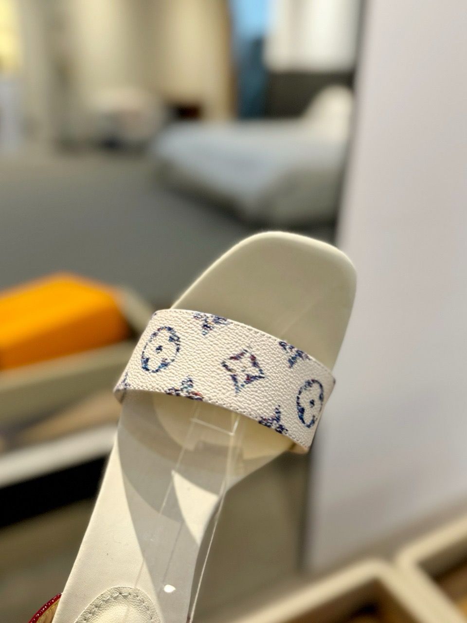 Lv Silhouette Sandal