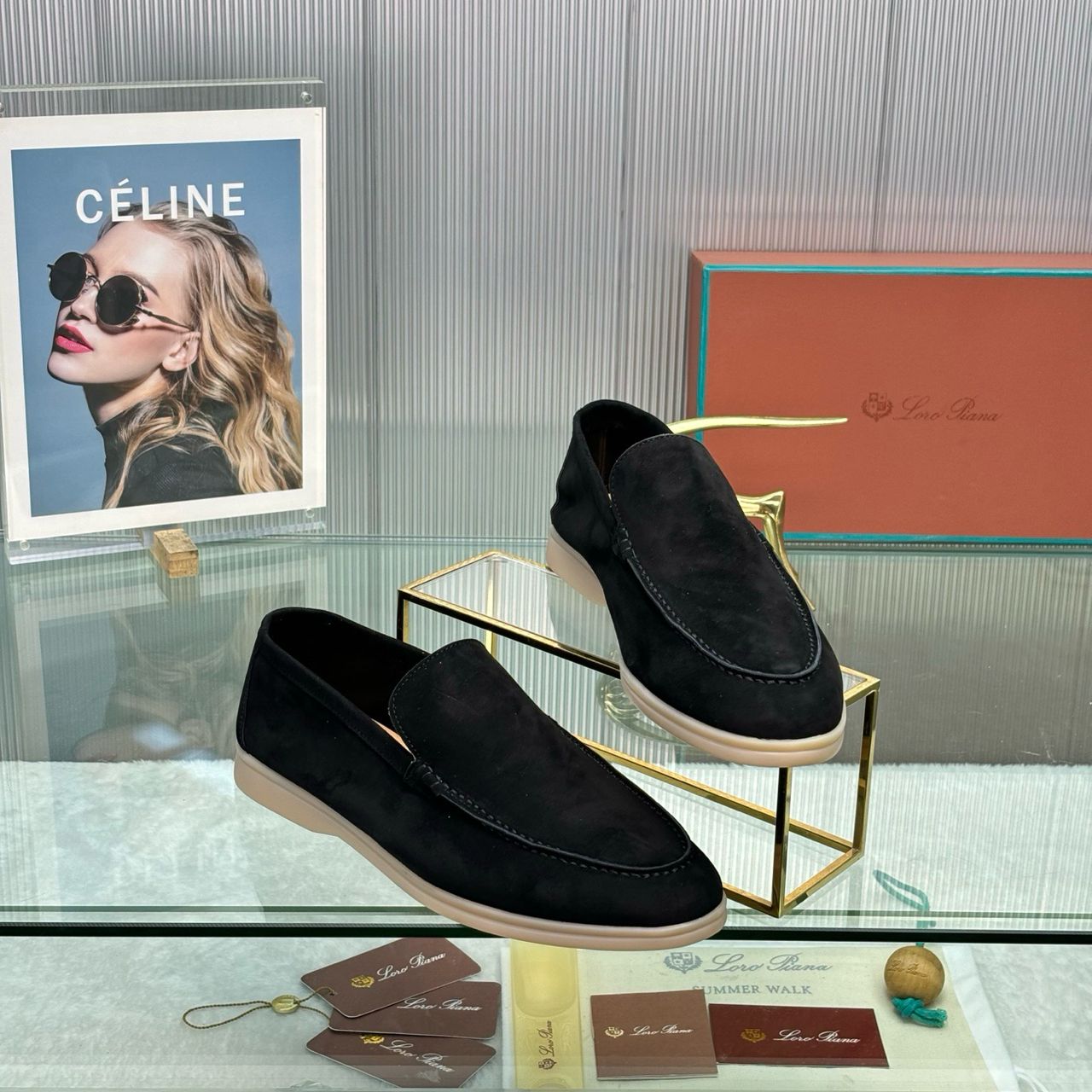 Loro Piana Summer Walk Camurça Preto.