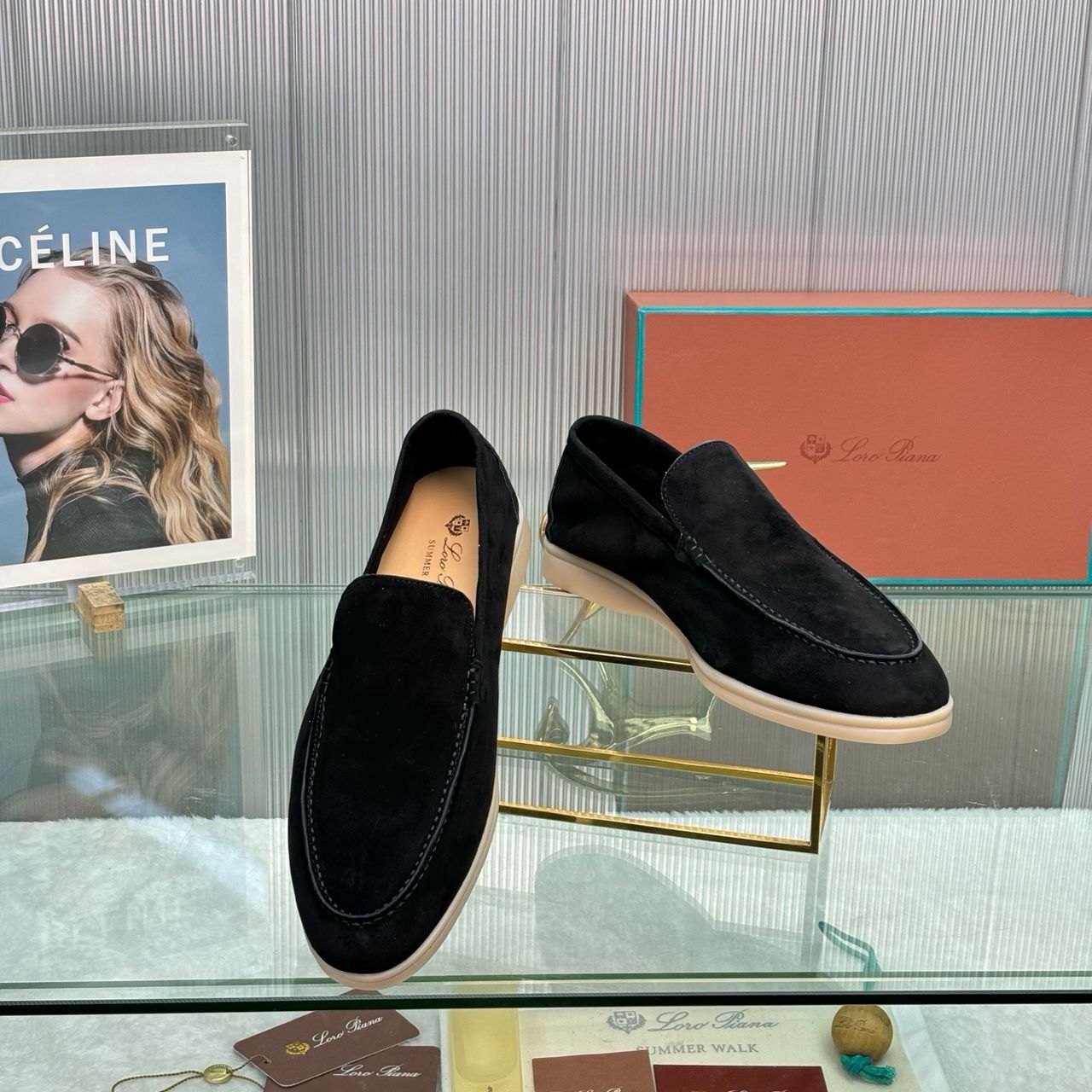 Loro Piana Summer Walk Camurça Preto.