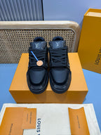 LV Trainer #54 Sneaker Black.