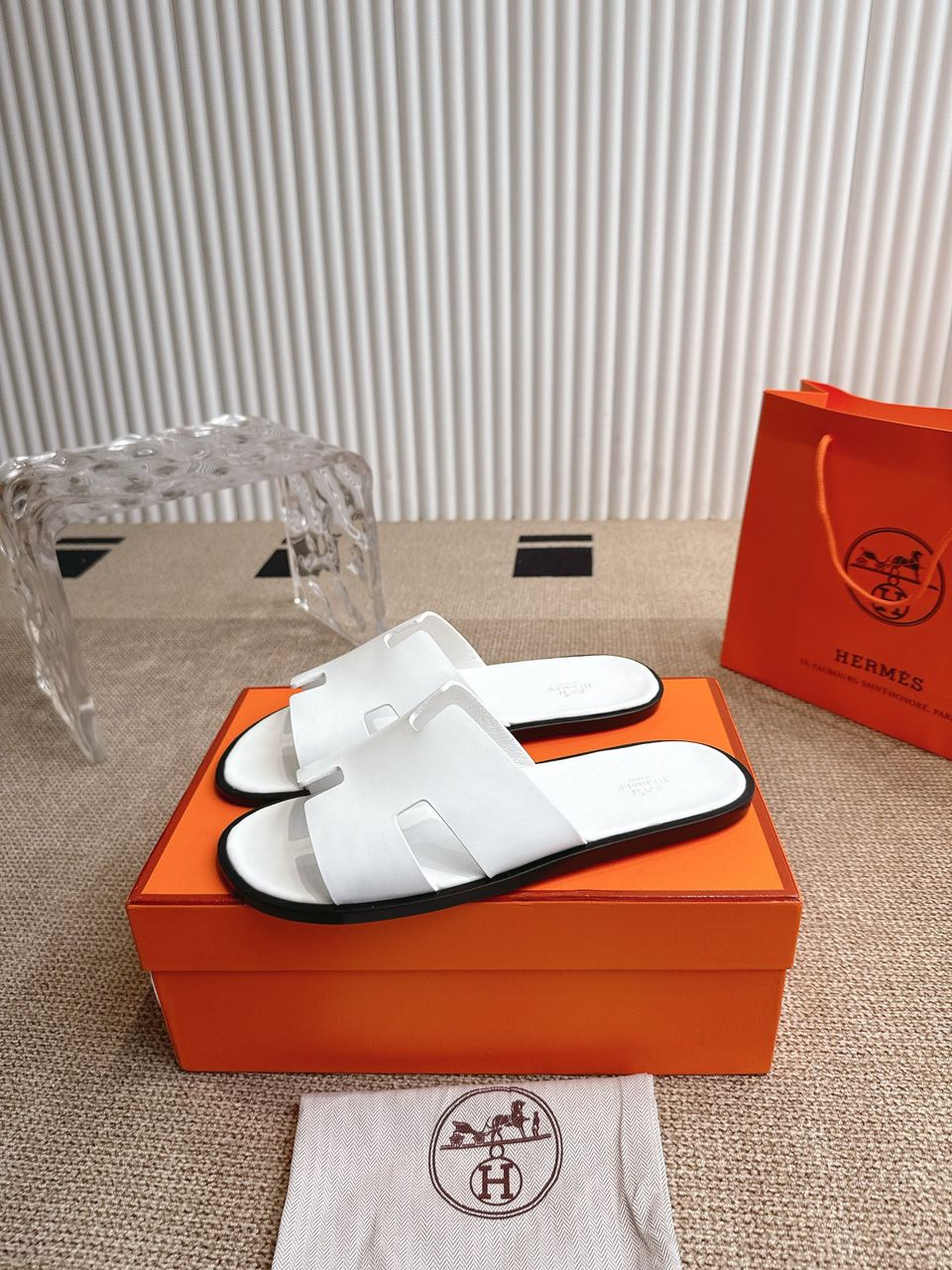 Hermes Izmir Sandal White.