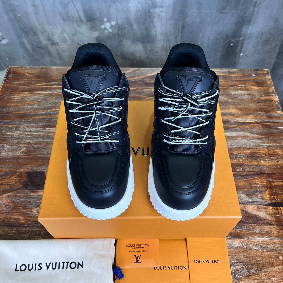 Trainer Maxi Black
