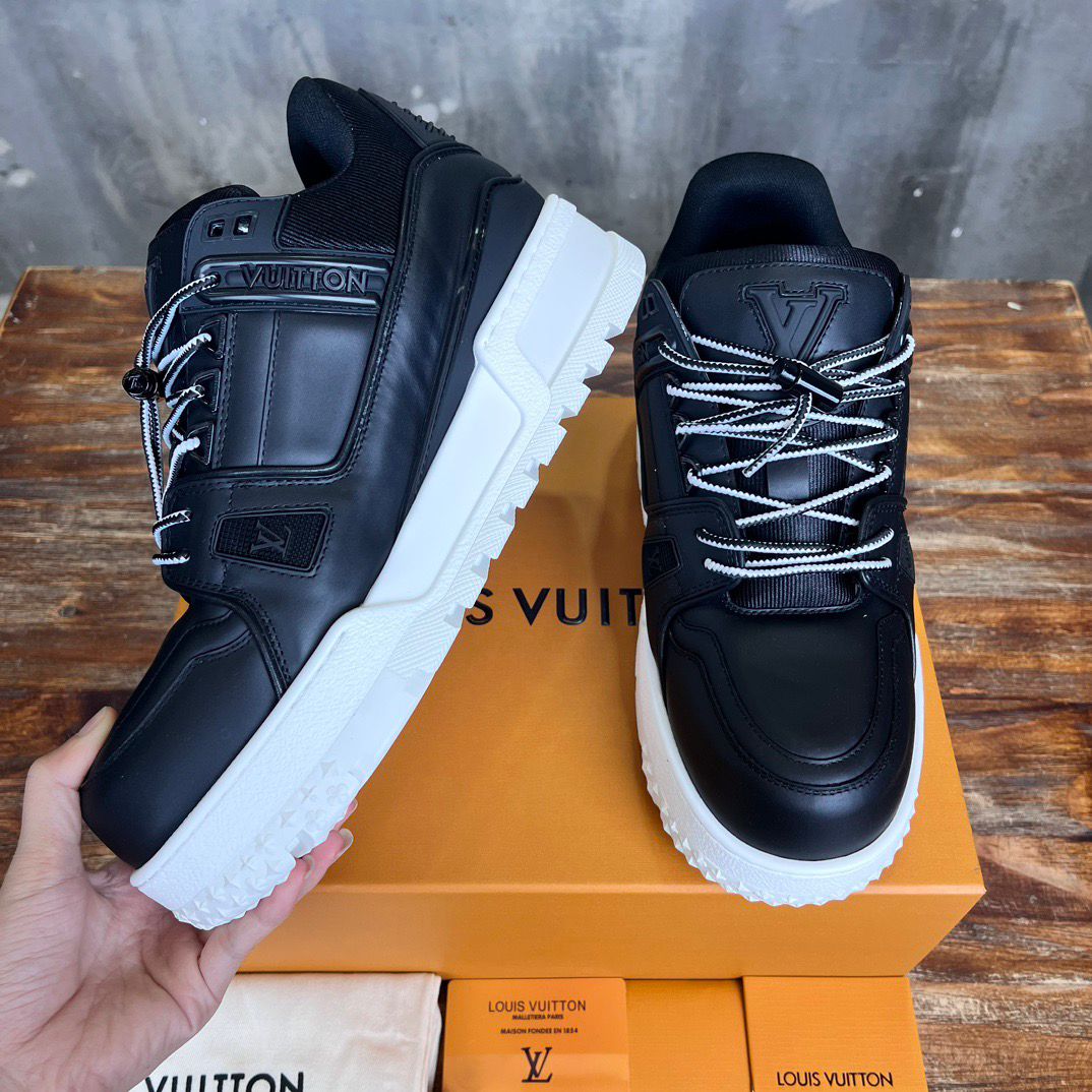 Trainer Maxi Black