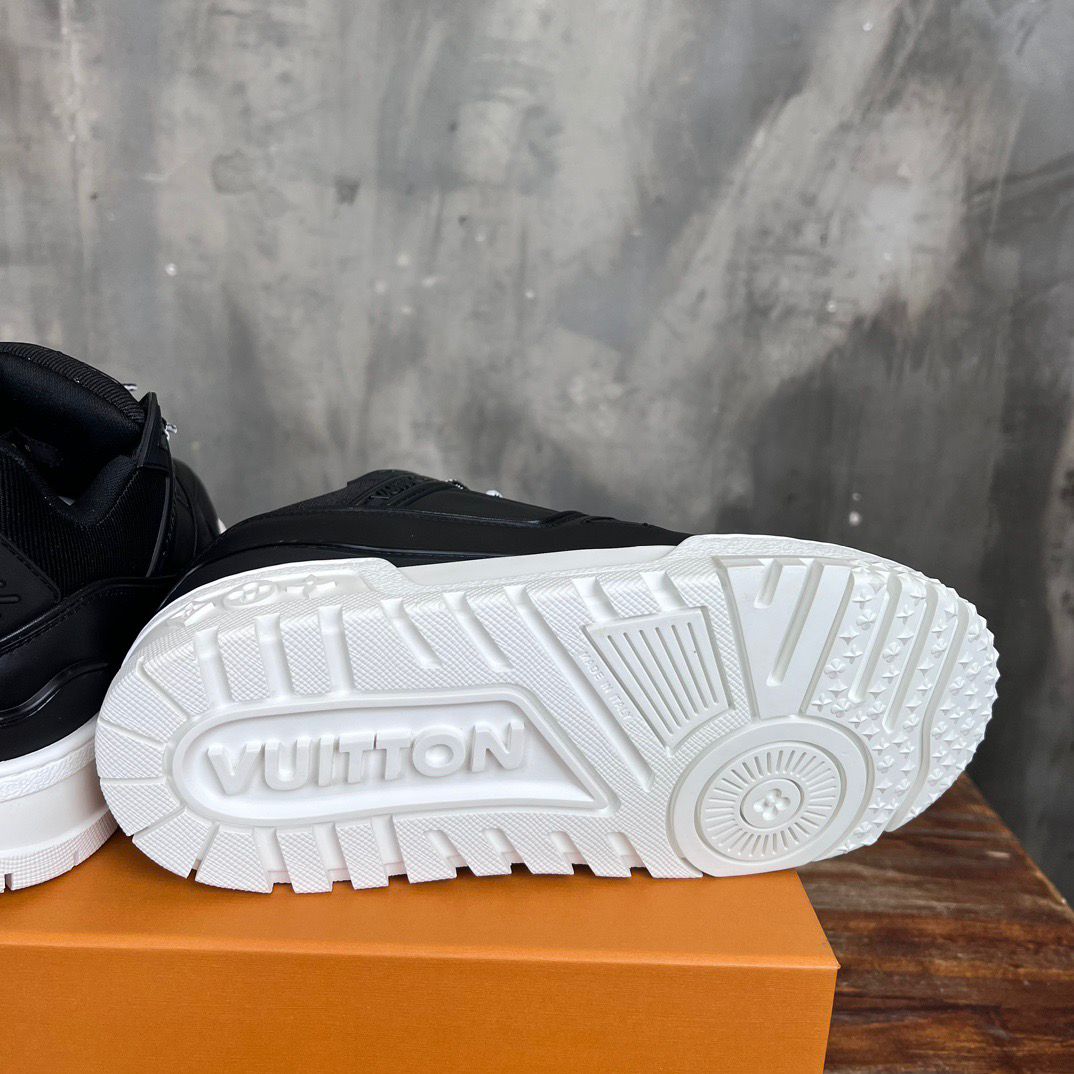 Trainer Maxi Black