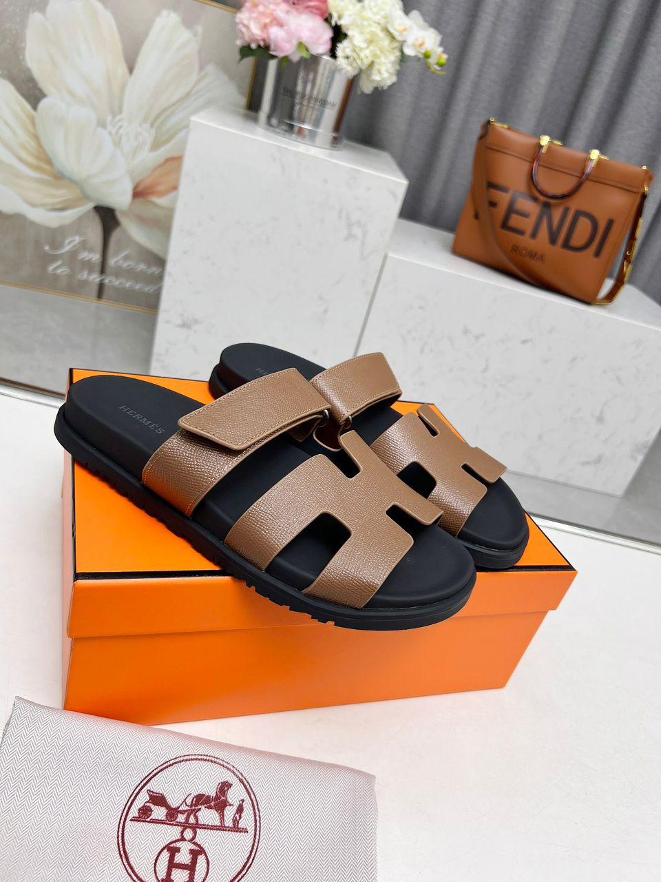 Hermes Chypre Sandal Étoupe