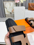 Hermes Chypre Sandal Étoupe