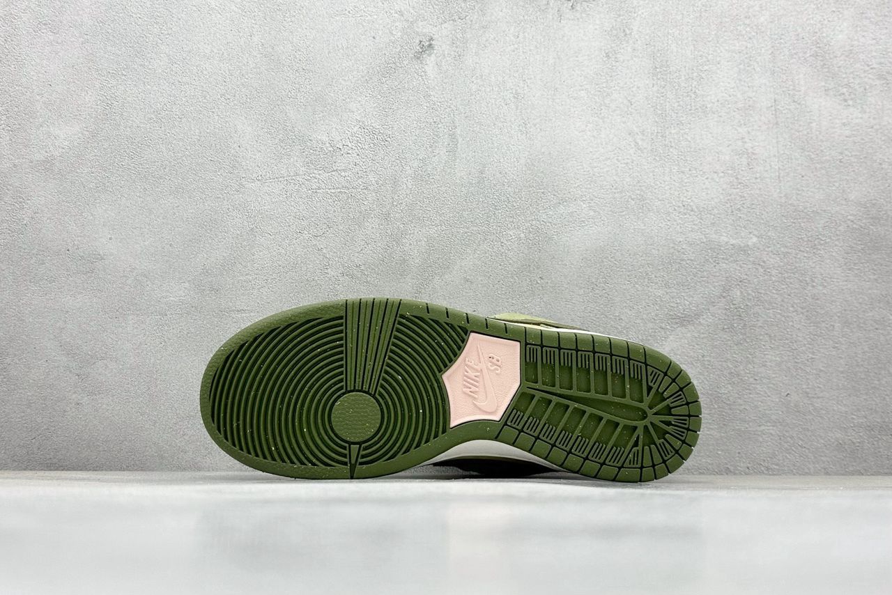 Nike SB Dunk Low X Yuto Horigome Matcha