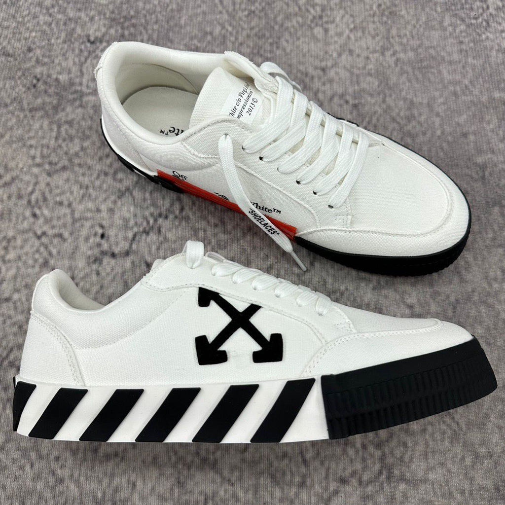 Off-White Vulcanized White Low Top Sneakers Canvas