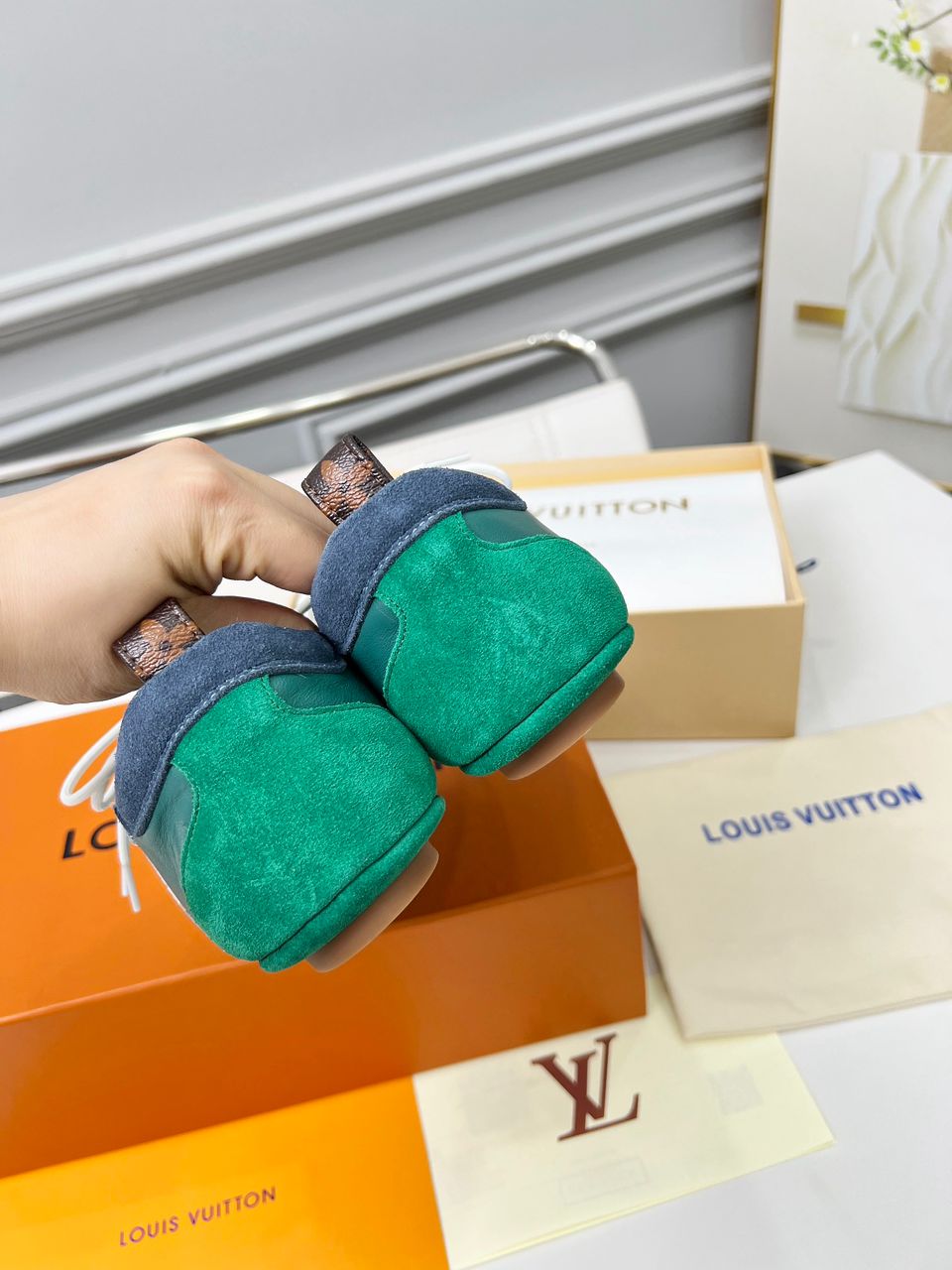Sneakerina LV