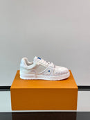 Lv Trainer White Blue