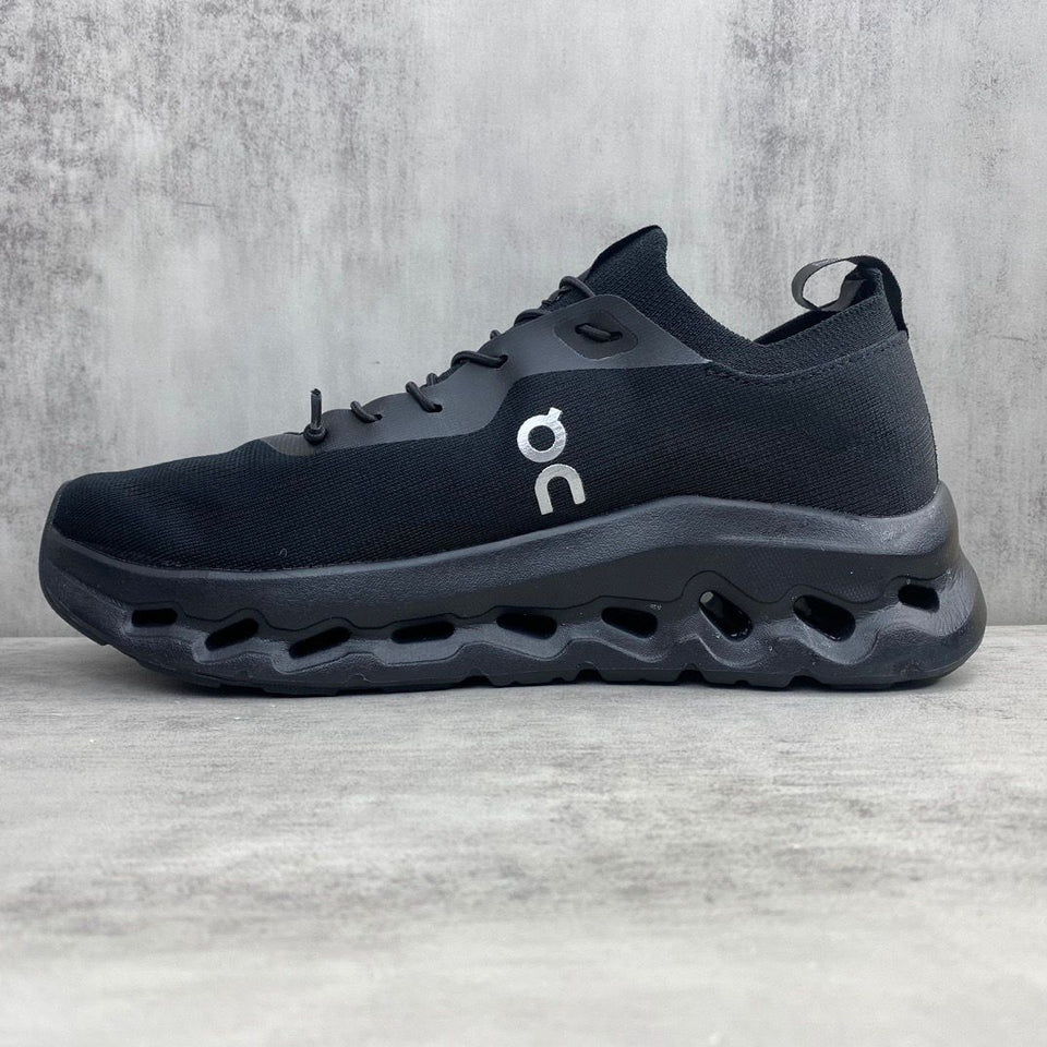 LOEWE x On Cloudtilt Black