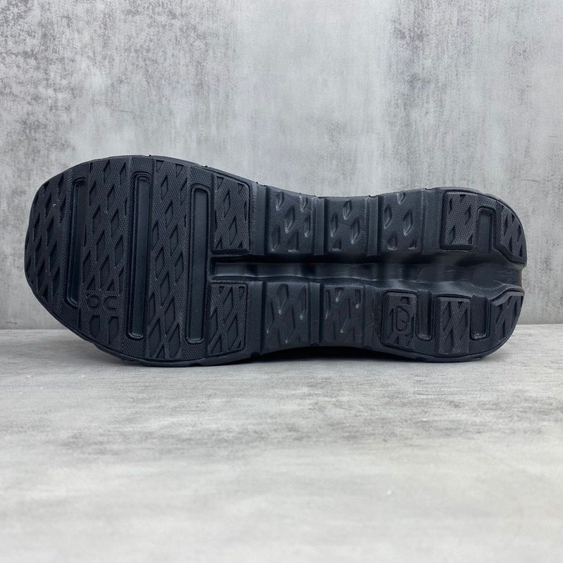 LOEWE x On Cloudtilt Black