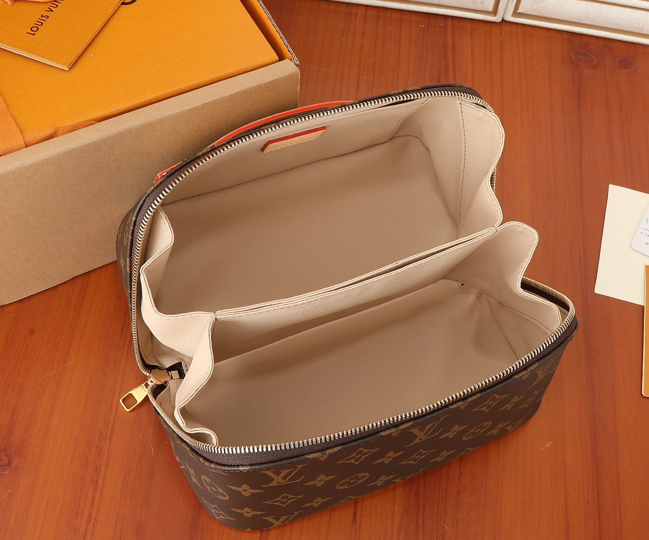 Necessaire Lv Toiletry Monogram Bag
