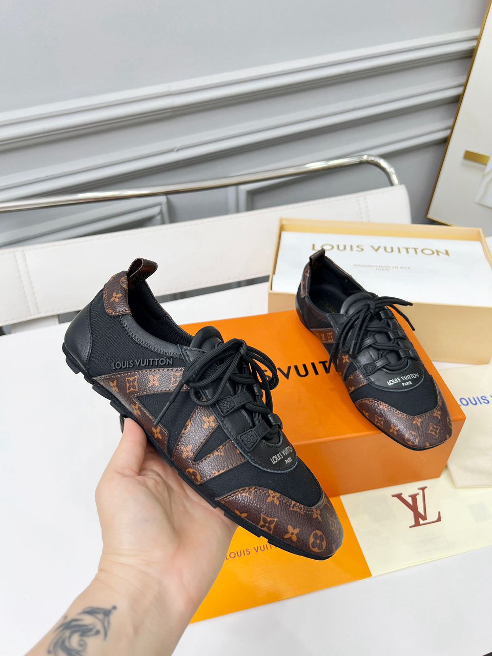 Sneakerina LV