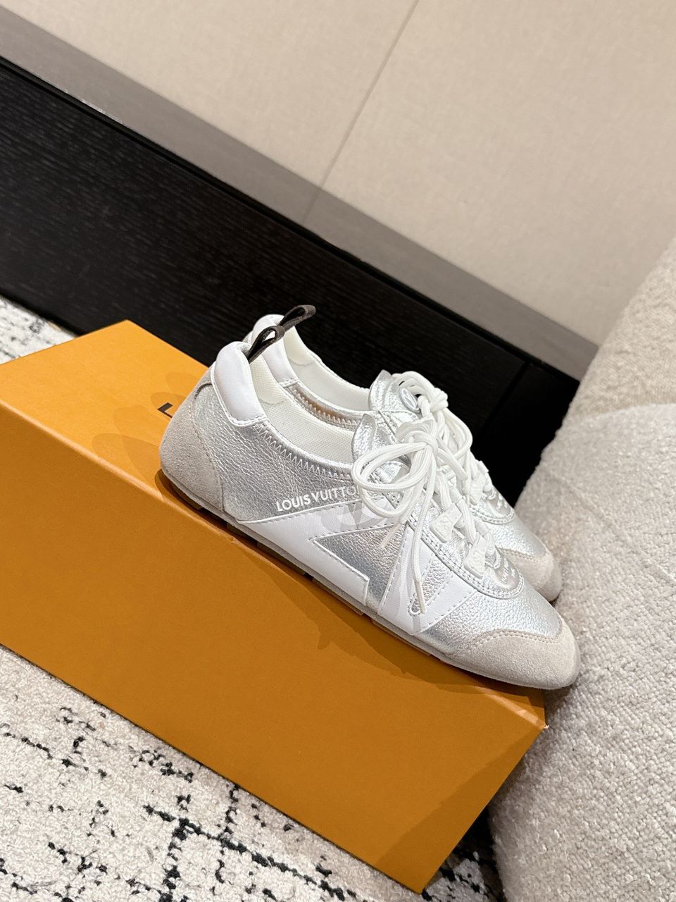 Sneakerina LV