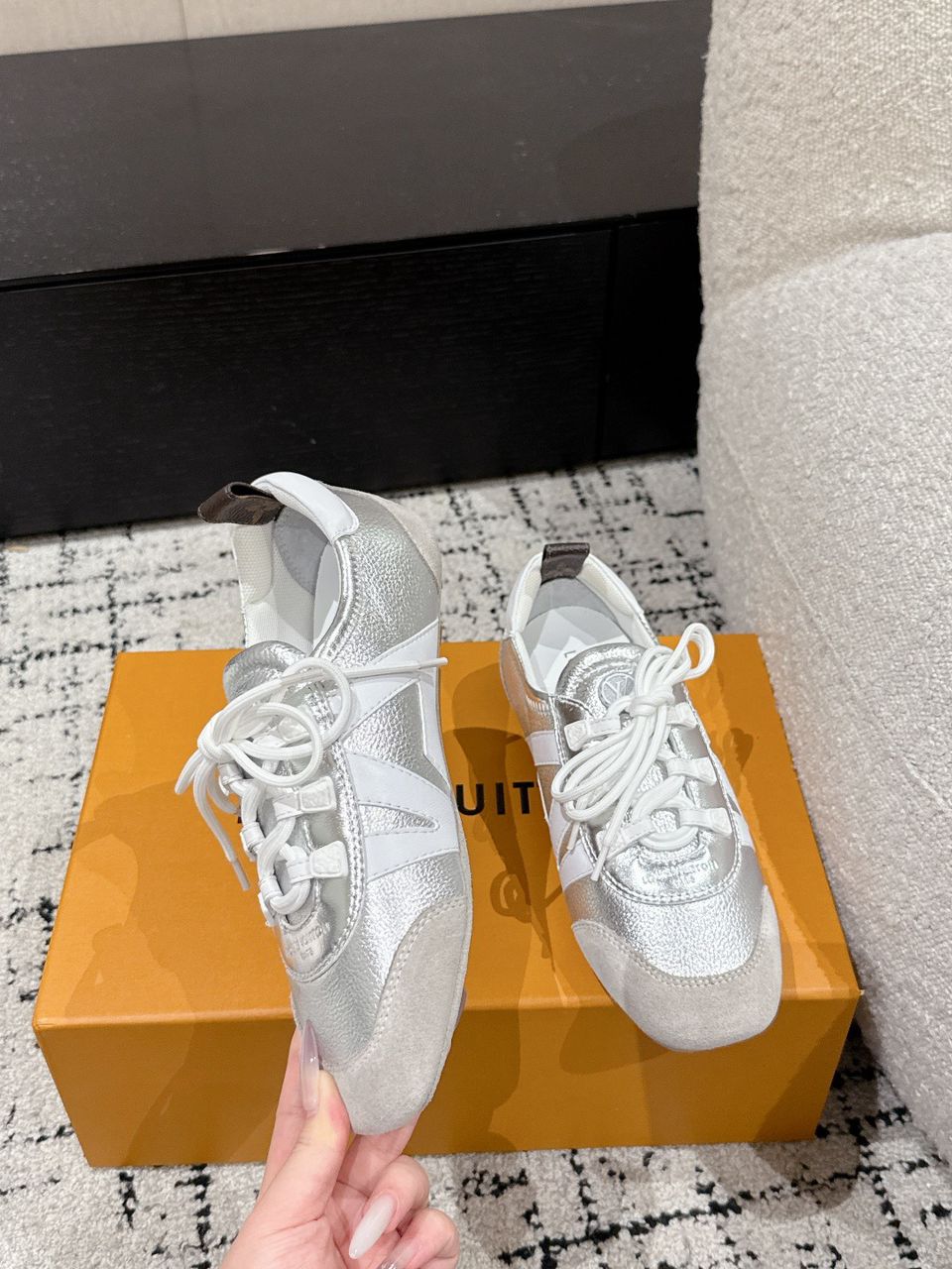 Sneakerina LV